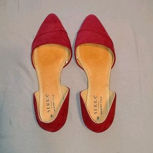 Pointed toe flats
